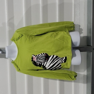 Girls zebra shirt  size‎  6